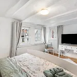 Haeuschen 1650 Holiday home Alsfeld