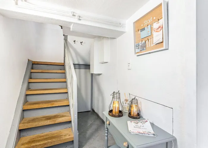 Haeuschen 1650 * Άλσφελτ